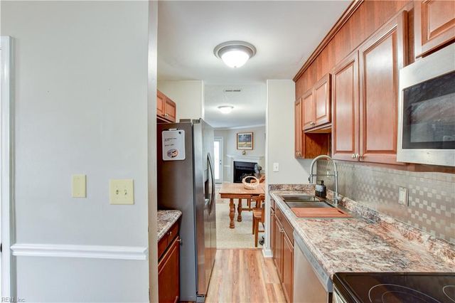 113 River Point LN, Suffolk, VA 23434