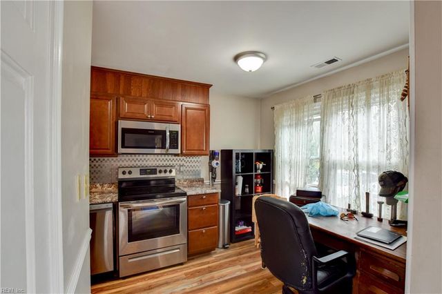 113 River Point LN, Suffolk, VA 23434