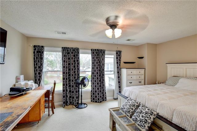 113 River Point LN, Suffolk, VA 23434