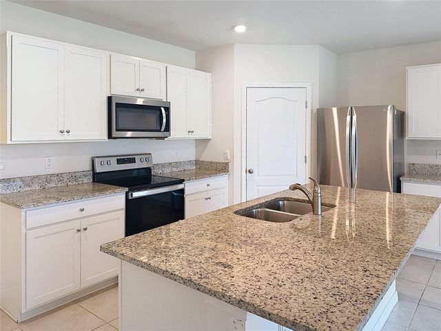 533 TALISI LOOP, St Cloud, FL 34771