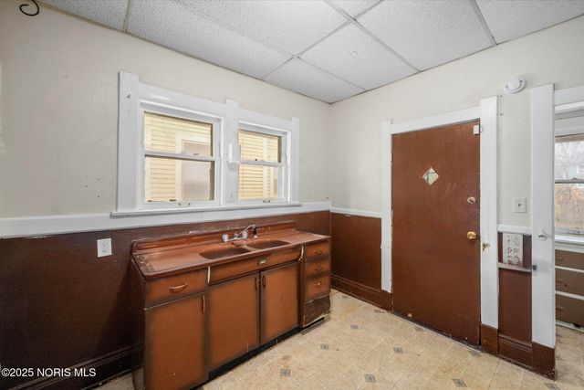 408 Boston Place, Toledo, OH 43610