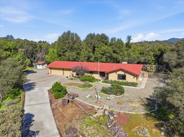 46300 Vista Del Rio, Oakhurst, CA 93644