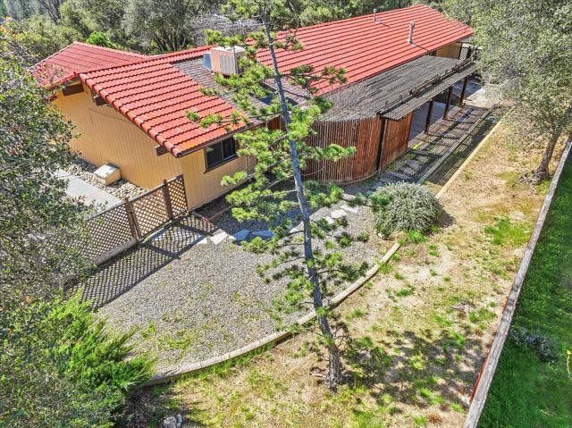 46300 Vista Del Rio, Oakhurst, CA 93644