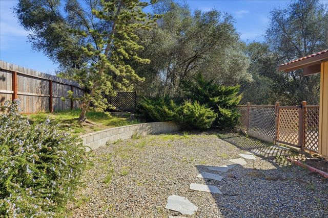 46300 Vista Del Rio, Oakhurst, CA 93644
