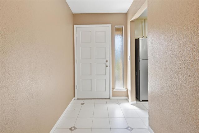 46300 Vista Del Rio, Oakhurst, CA 93644