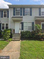 130 COBBLE CURV, Newark, DE 19702