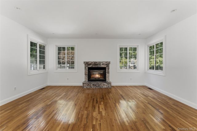 37 Pheasant Run Road, Pleasantville, NY 10570