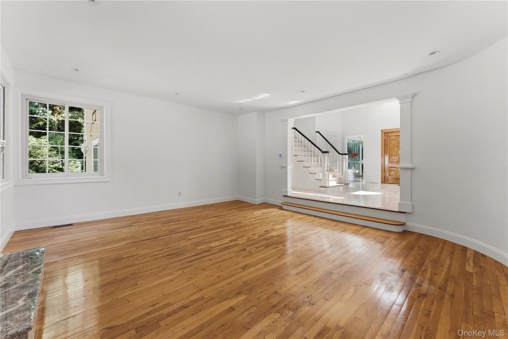 37 Pheasant Run Road, Pleasantville, NY 10570 — photo 4