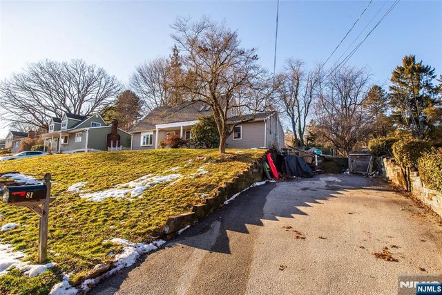 81 Bergen Drive, West Milford, NJ 07480