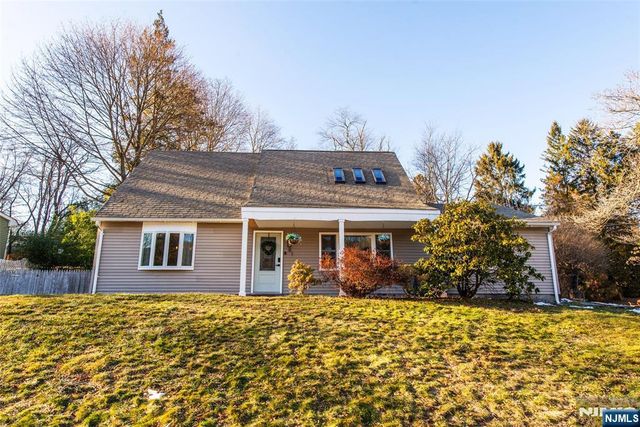 81 Bergen Drive, West Milford, NJ 07480