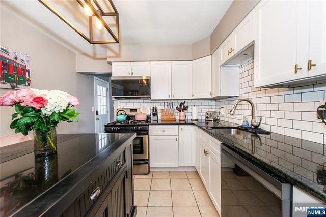 81 Bergen Drive, West Milford, NJ 07480