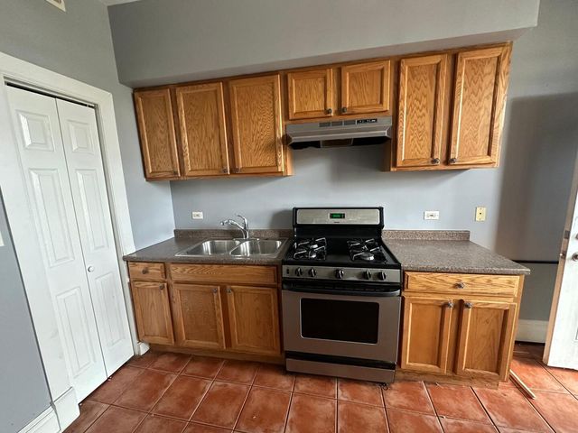 4354 W Washington Boulevard 301, Chicago, IL 60624