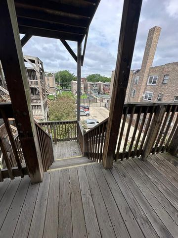 4354 W Washington Boulevard 301, Chicago, IL 60624