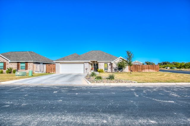 1902 Case Ave, San Angelo, TX 76904