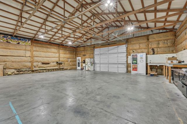 2690 Ashland City Rd, Clarksville, TN 37043