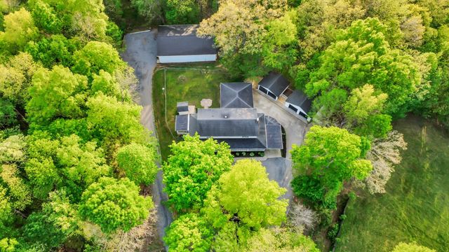 2690 Ashland City Rd, Clarksville, TN 37043