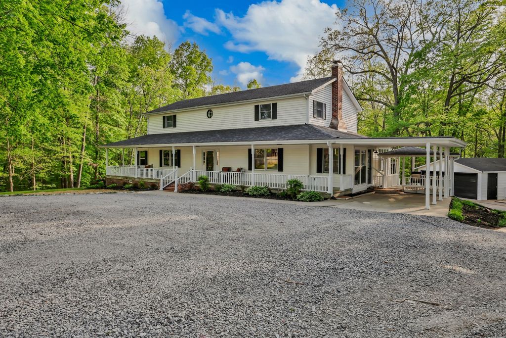 2690 Ashland City Rd, Clarksville, TN 37043