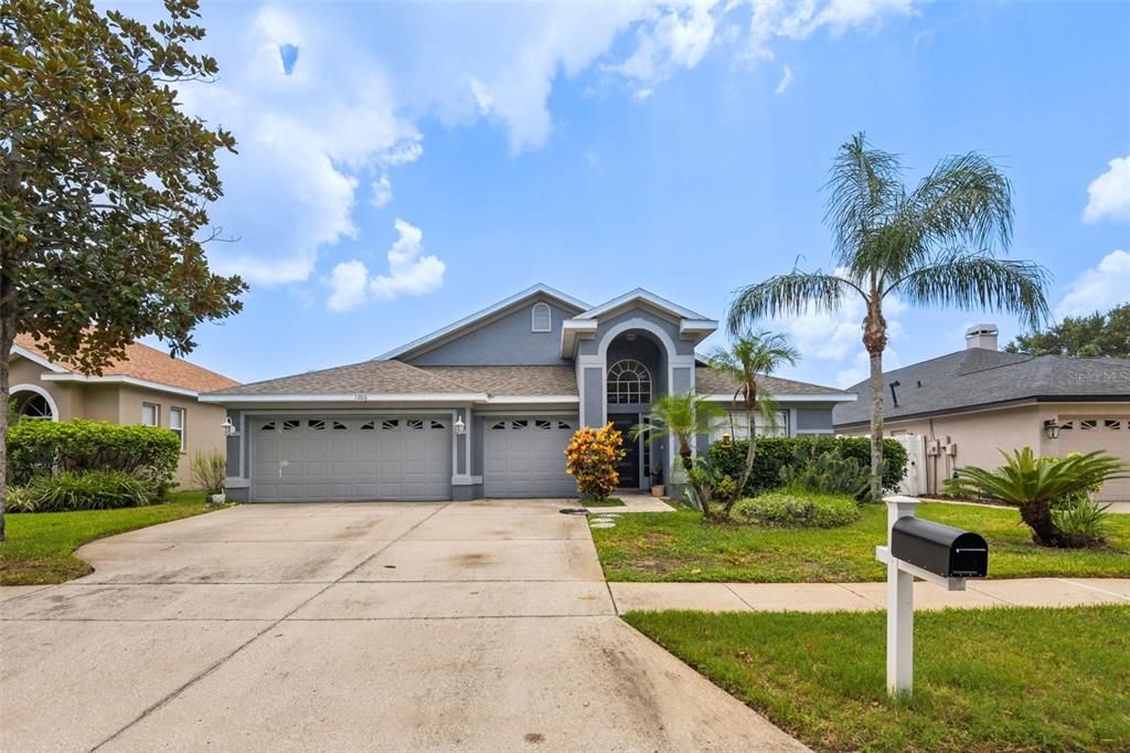 1266 PARADISE LAKE DRIVE, Tarpon Springs, FL 34689