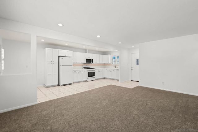 6230 W Manor Drive, La Mesa, CA 91942