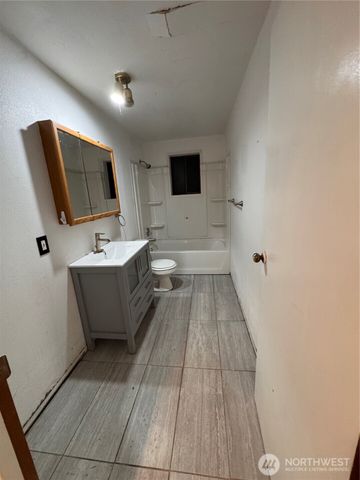 131 NE Rainbow Place N, Belfair, WA 98528