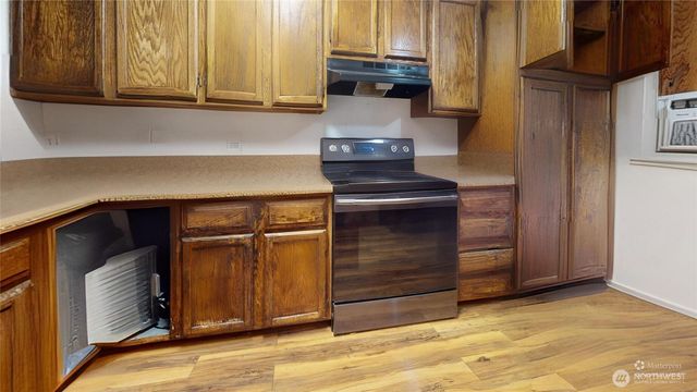 131 NE Rainbow Place N, Belfair, WA 98528