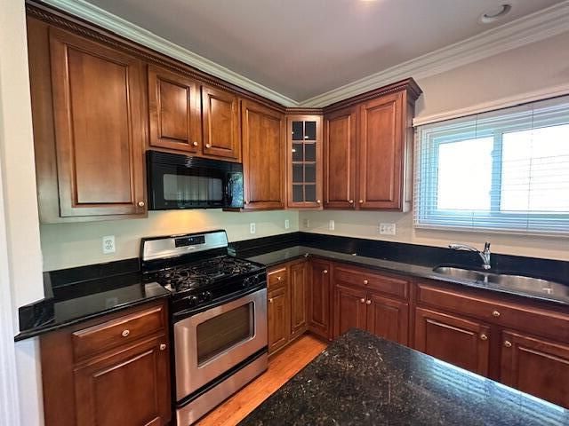 13283 Karl Drive, Plymouth, MI 48170