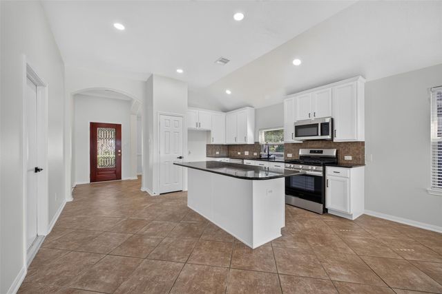 11311 Elizabeth Brook Drive, Richmond, TX 77406