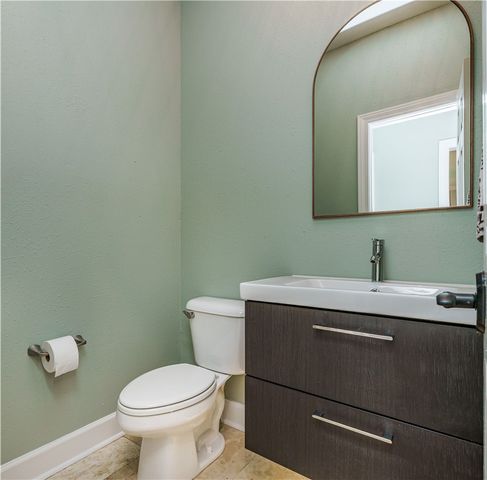 5723 E Estate View Road, Fayetteville, AR 72703