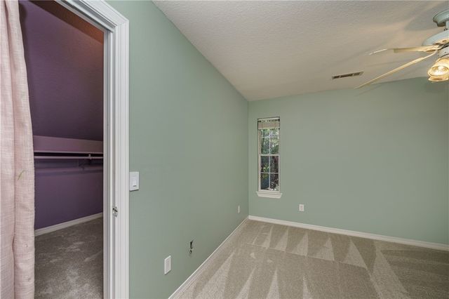 5723 E Estate View Road, Fayetteville, AR 72703