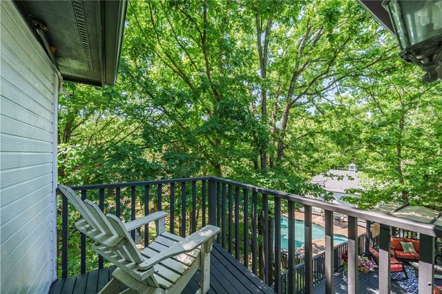 5723 E Estate View Road, Fayetteville, AR 72703