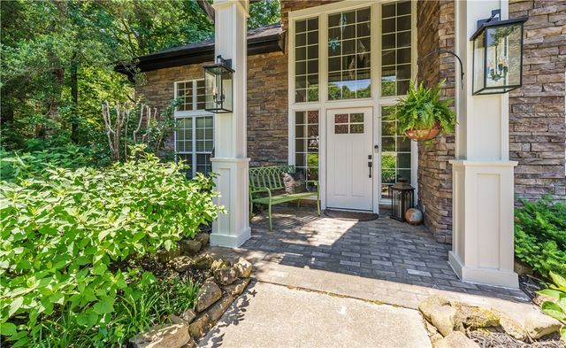5723 E Estate View Road, Fayetteville, AR 72703