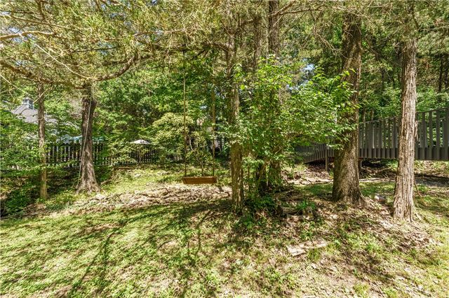 5723 E Estate View Road, Fayetteville, AR 72703