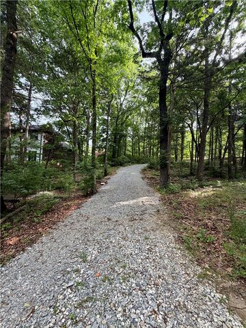5723 E Estate View Road, Fayetteville, AR 72703