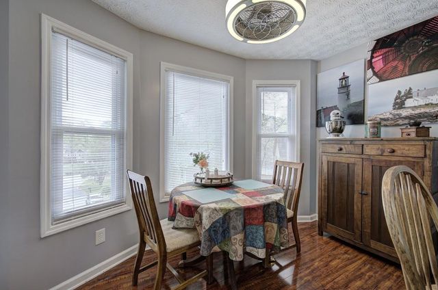 2356 Mountain Springs Place NW, Kennesaw, GA 30144