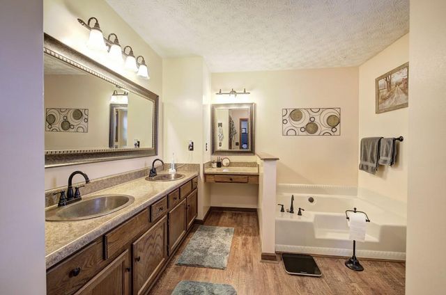 2356 Mountain Springs Place NW, Kennesaw, GA 30144