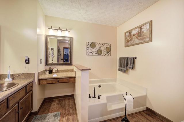 2356 Mountain Springs Place NW, Kennesaw, GA 30144