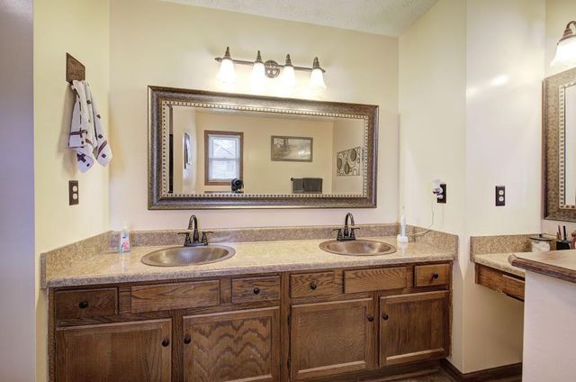 2356 Mountain Springs Place NW, Kennesaw, GA 30144