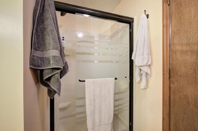 2356 Mountain Springs Place NW, Kennesaw, GA 30144