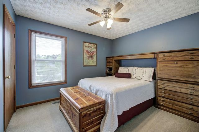 2356 Mountain Springs Place NW, Kennesaw, GA 30144