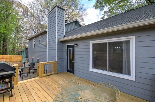 2356 Mountain Springs Place NW, Kennesaw, GA 30144