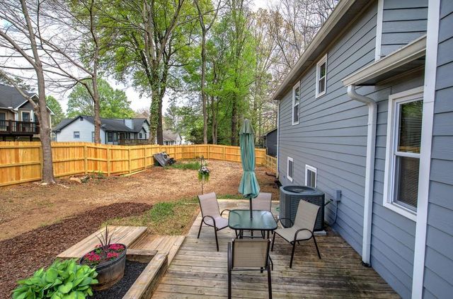 2356 Mountain Springs Place NW, Kennesaw, GA 30144