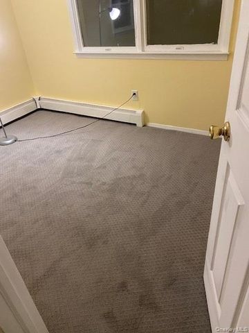 112 Gun Lane, Levittown, NY 11756