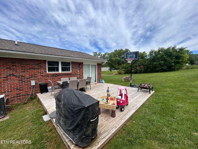 1336 Tom Breeden Rd, Jefferson City, TN 37760