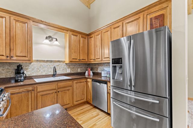 2603 Margaret Street N, North Saint Paul, MN 55109