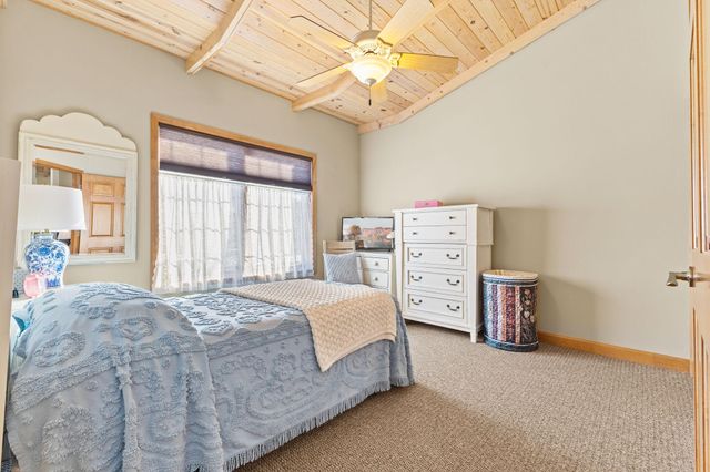 2603 Margaret Street N, North Saint Paul, MN 55109