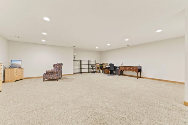 2603 Margaret Street N, North Saint Paul, MN 55109