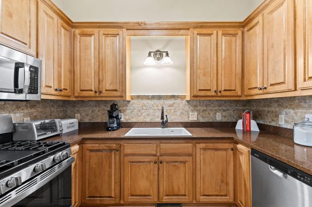 2603 Margaret Street N, North Saint Paul, MN 55109