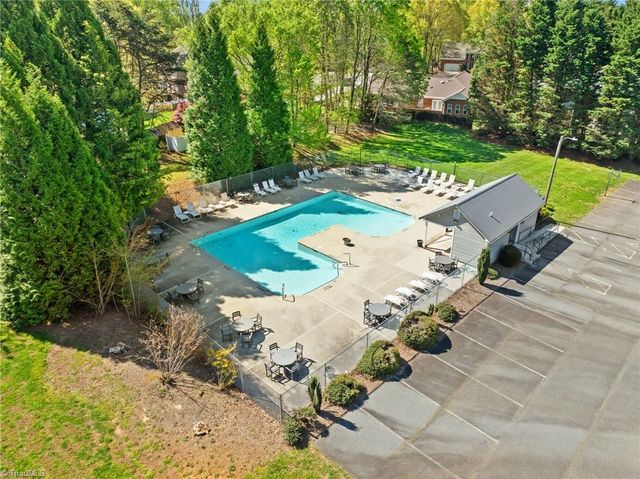 108 Duffield Court, Kernersville, NC 27284