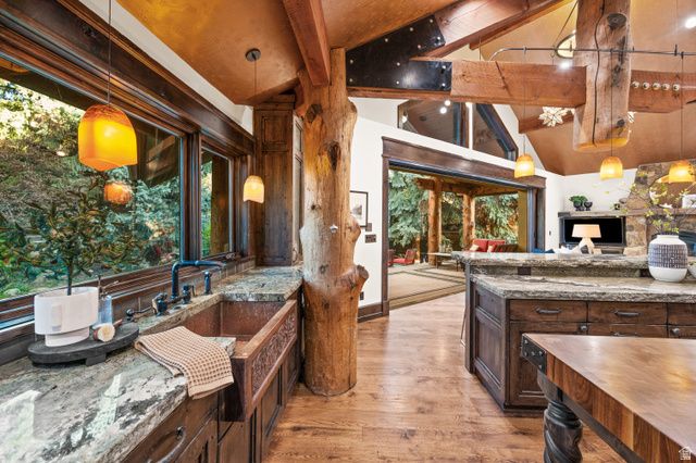 10280 S DIMPLE DELL RD, Sandy, UT 84092