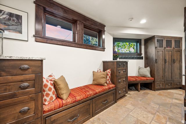10280 S DIMPLE DELL RD, Sandy, UT 84092
